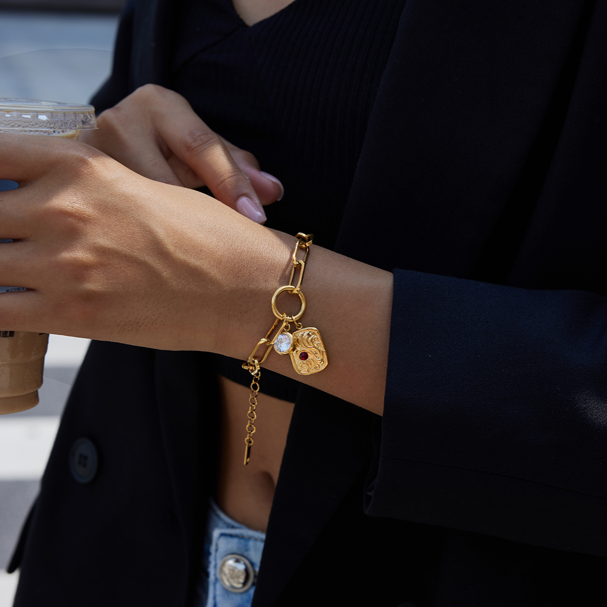 ELENYS Relic Chain – náramek s reliéfním detailem